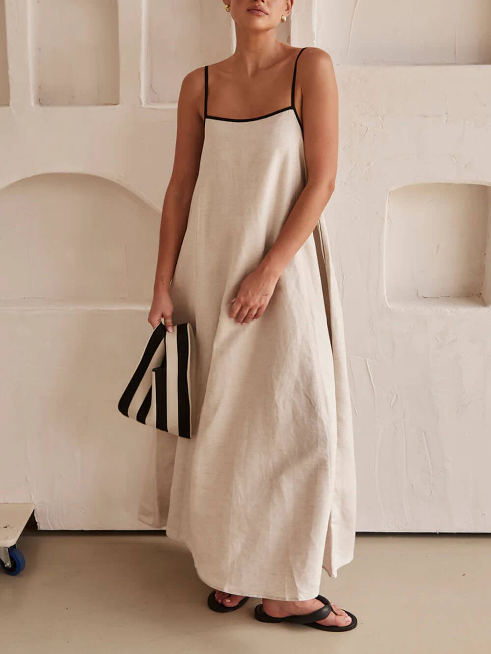 Vestido Clássico de Estilo Férias com Alças Contrastantes