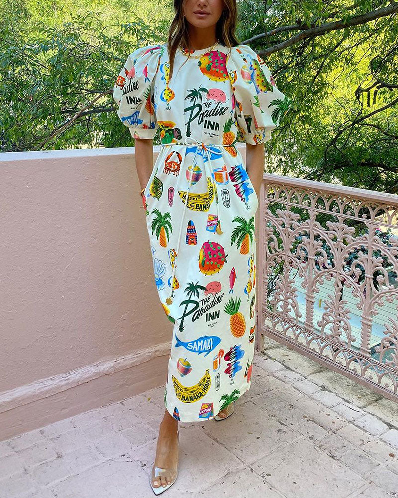 Bedrucktes Kleid mit Puffärmeln und Schnürung