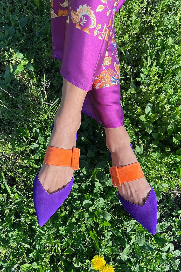 Ballerine slip-on a punta con fibbia e blocchi di colore