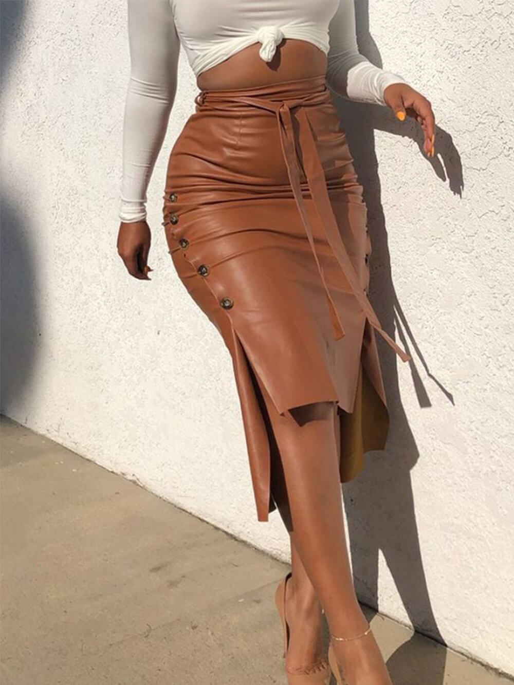 Saia Slim Fit de PU que Cobre as Ancas