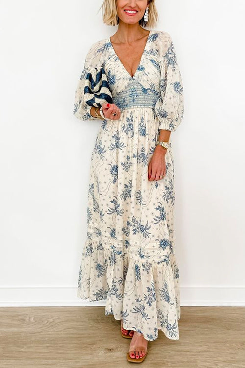 Maxikleid mit tiefem V-Ausschnitt, Empire-Taille und Rüschenprint  