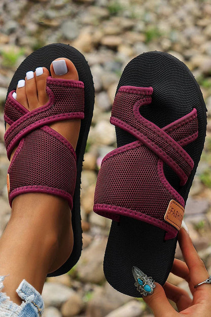 Plain Cross Belt Toe Ring Breathable Platform Muffin Slippers