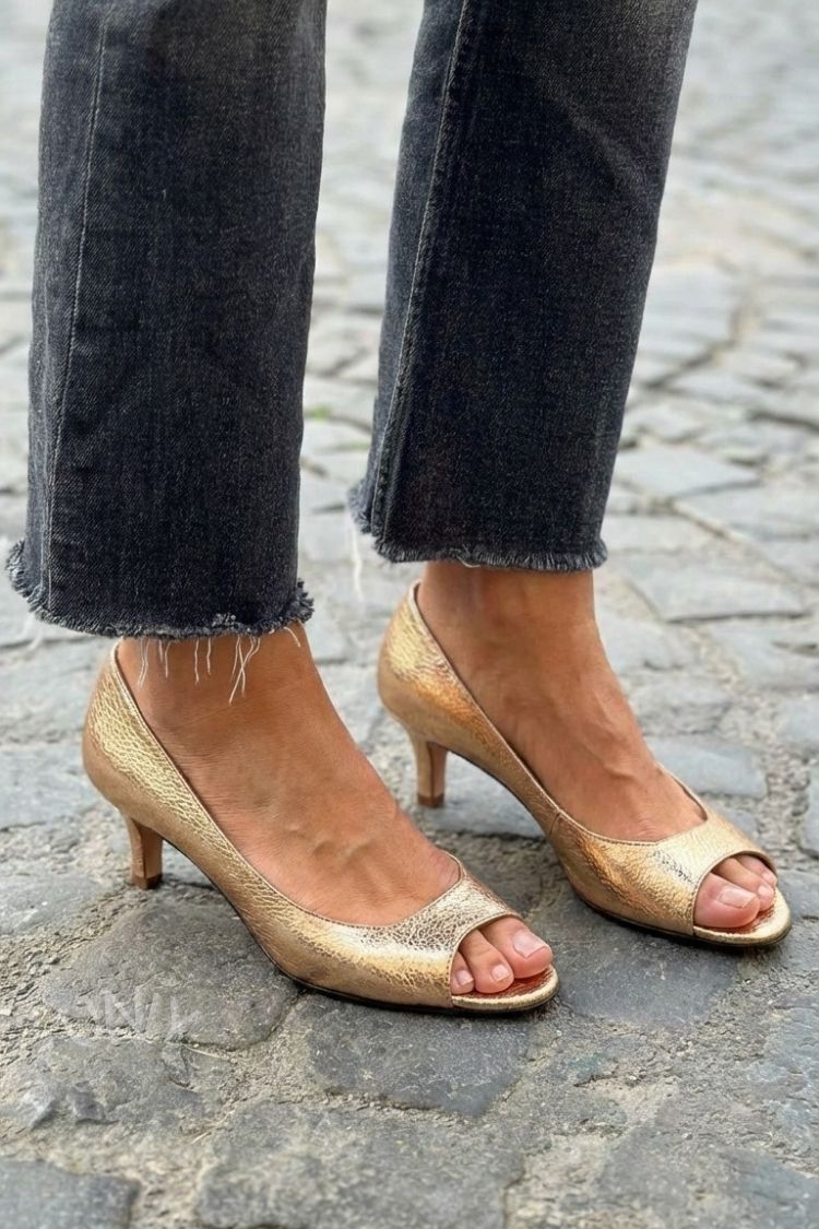 Chic Champagne Gold Metallic Peep Toe Kitten Heels