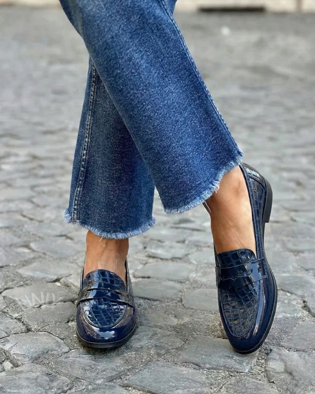 Elegant Navy Crocodile Patent PU Leather Penny Loafers
