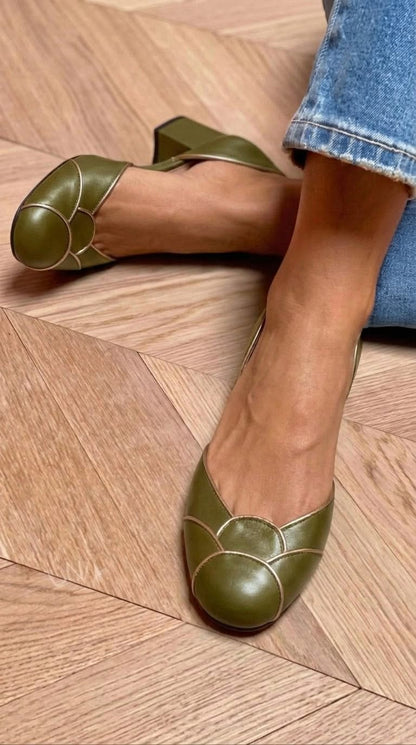 Elegant Black Gold Piping Detail Round Toe Block Heels
