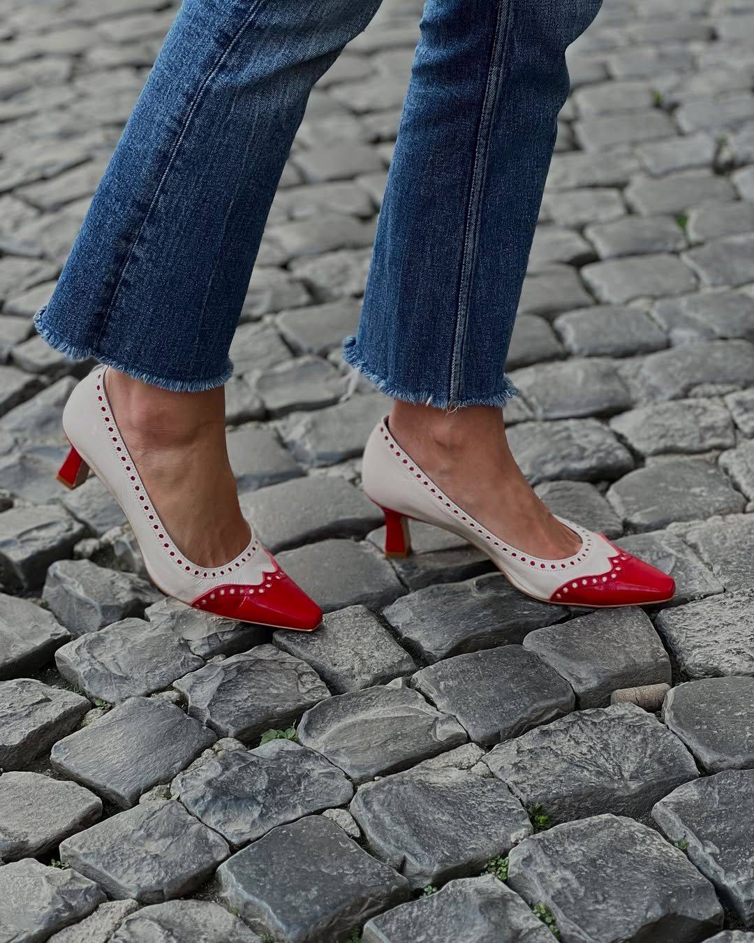 Elegant Colorblock Cutout Pointed Toe Mid Heels