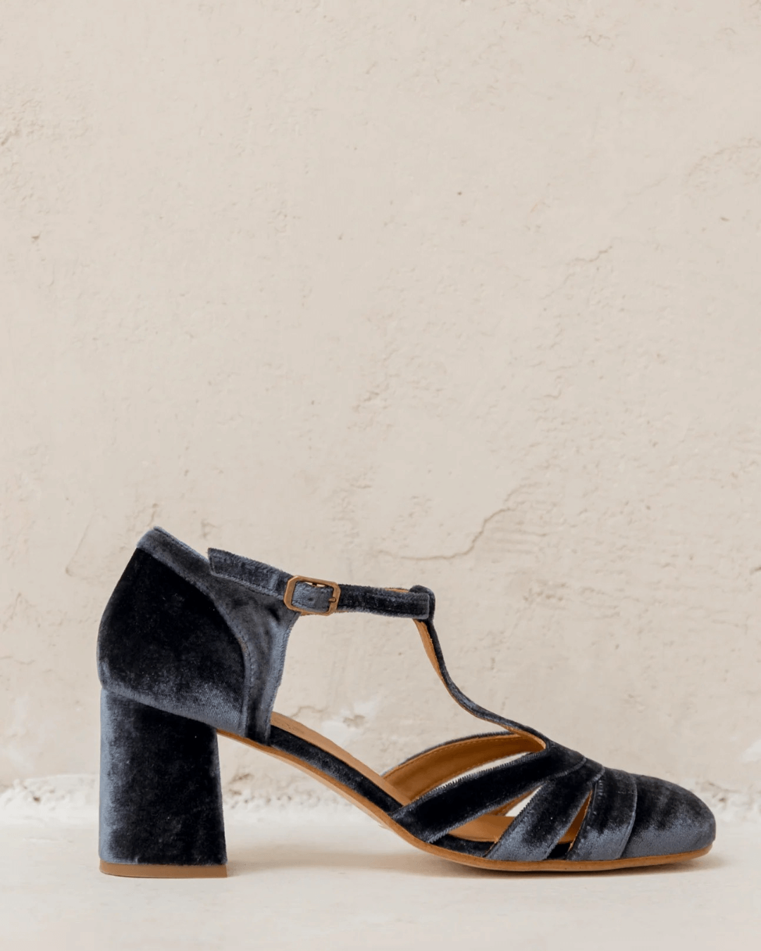 Hollow Out T-Strap Buckle Velvet Chunky Heels