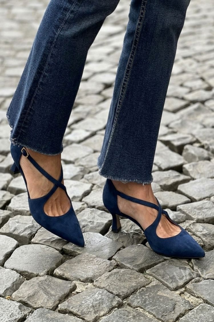 Cross Strap Buckle Solid Color Pointed Toe Khaki Low Heels