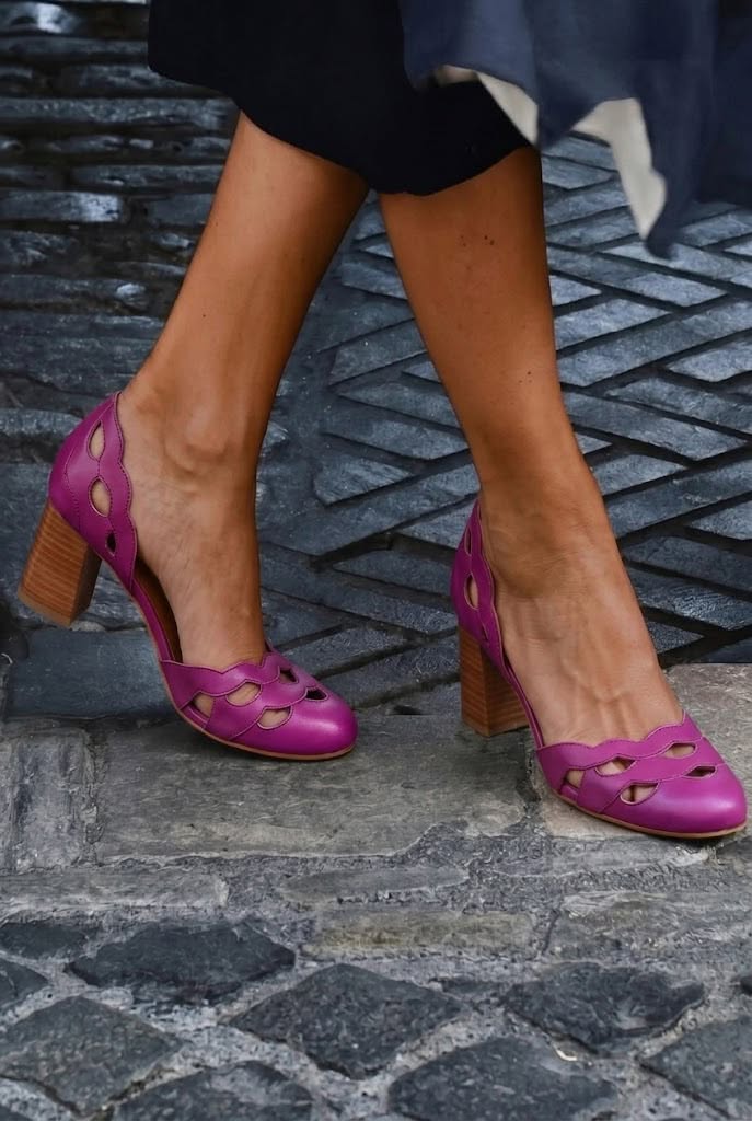 Tan Leather Scalloped Cutout Chunky Block Heels